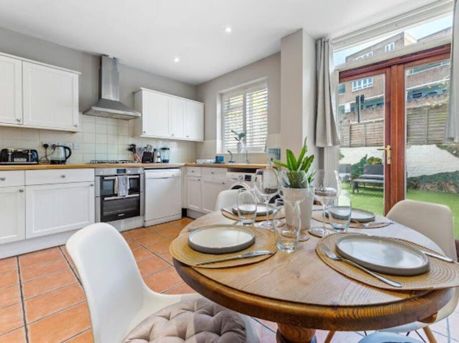 Mews House West Ken Βίλα Λονδίνο Εξωτερικό φωτογραφία